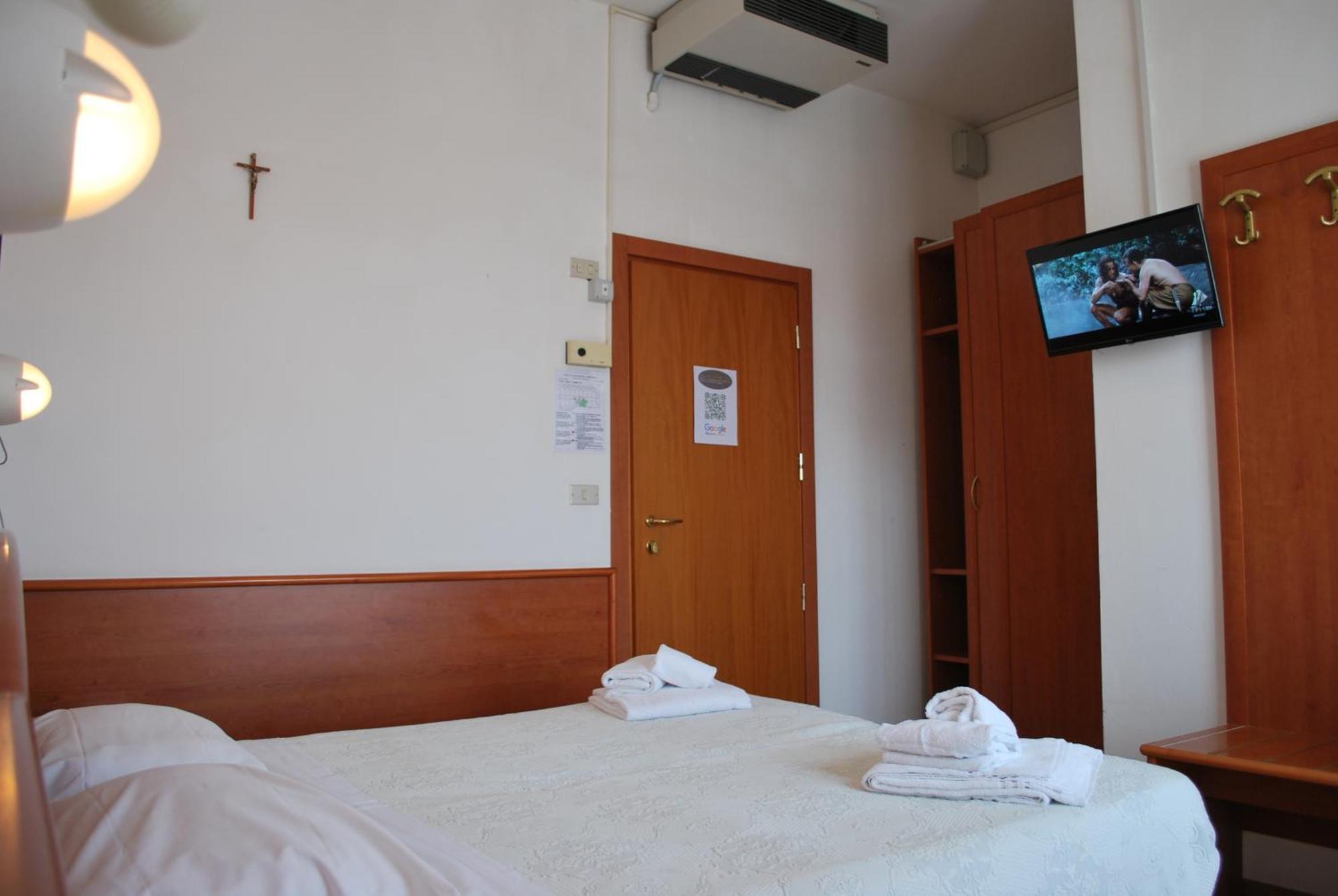 Hotel Villa Verde San Mauro Mare 外观 照片