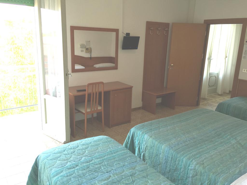 Hotel Villa Verde San Mauro Mare 外观 照片